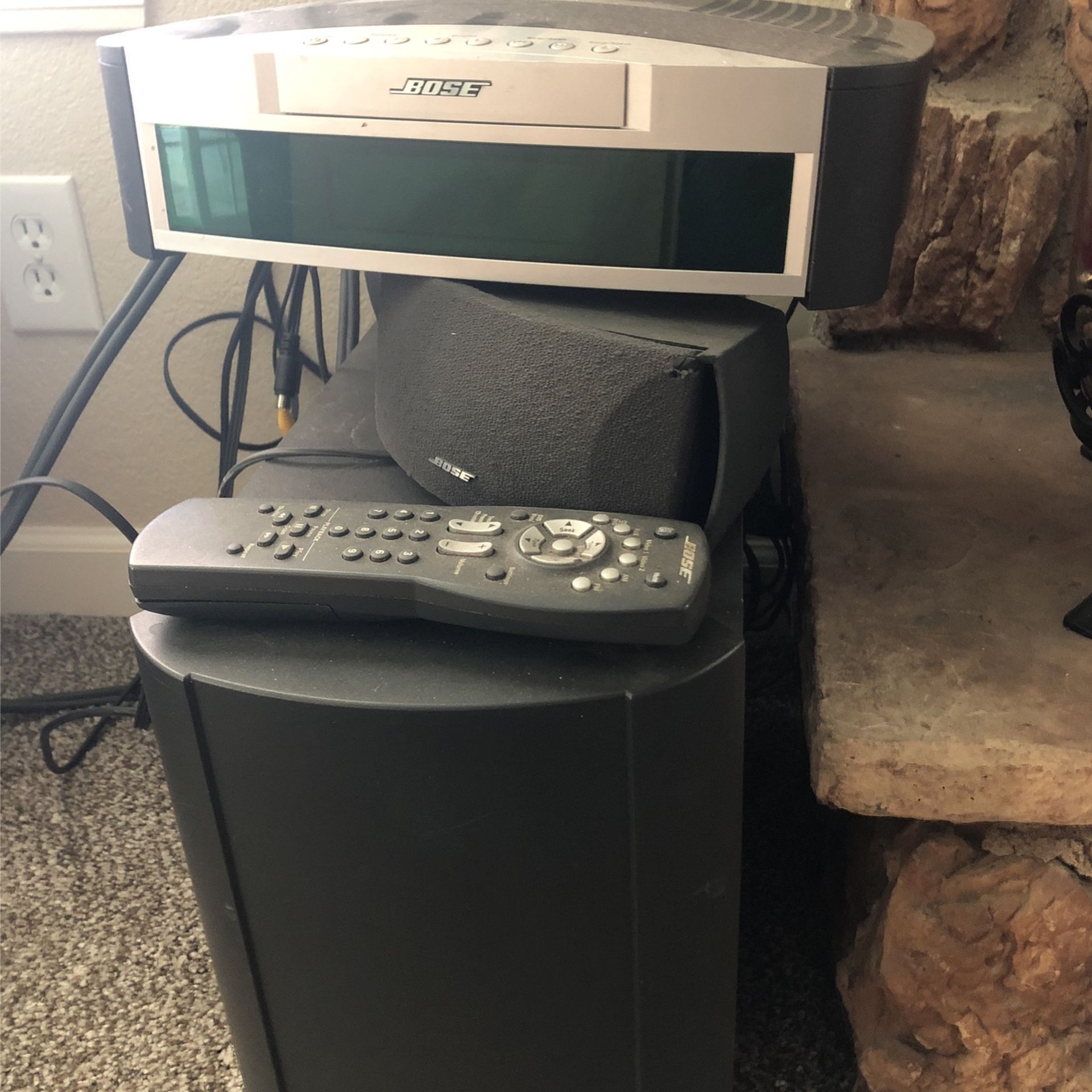 BOSE 321 Surround Sound System