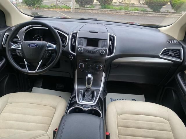 2016 Ford Edge