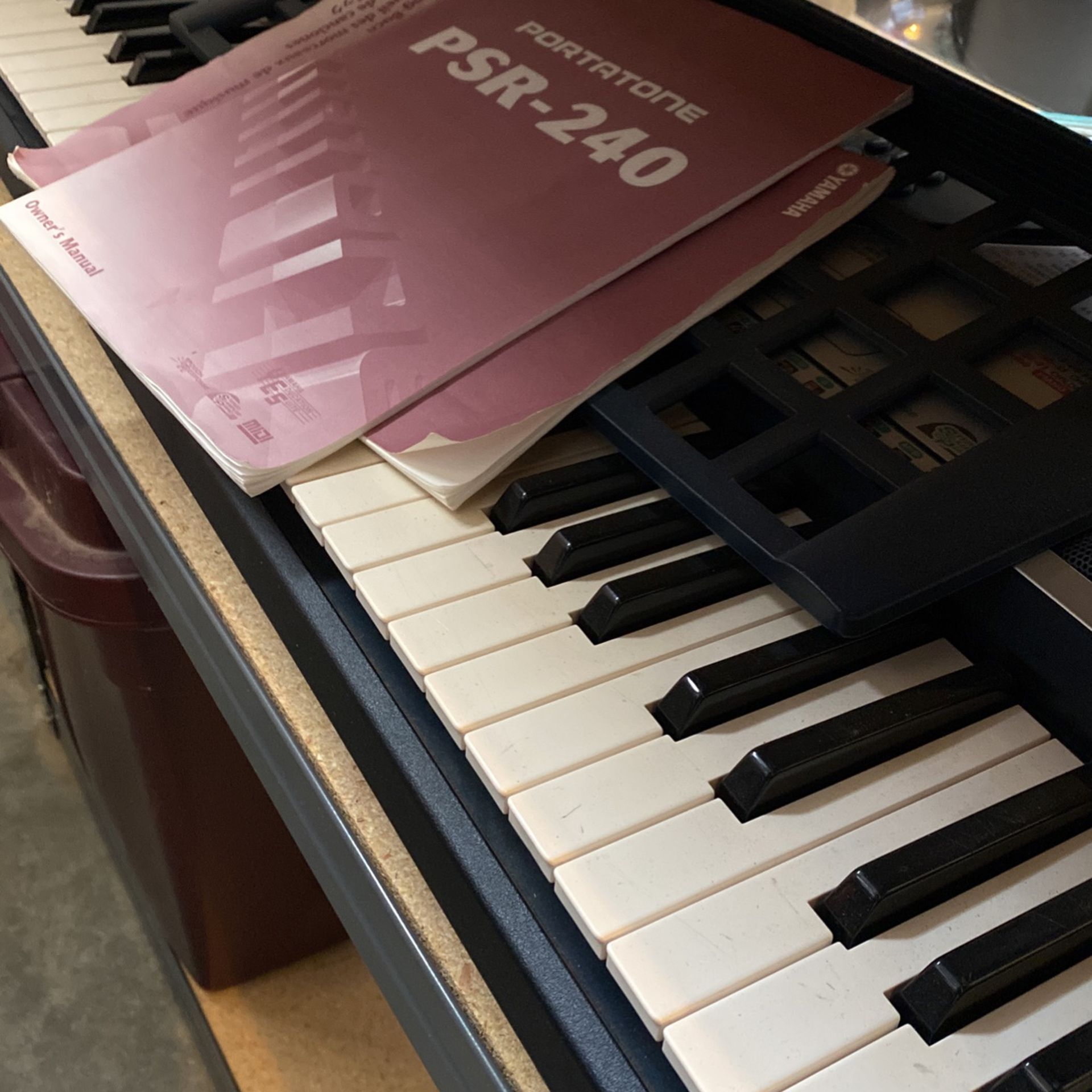 Yamaha Portatone Keyboard