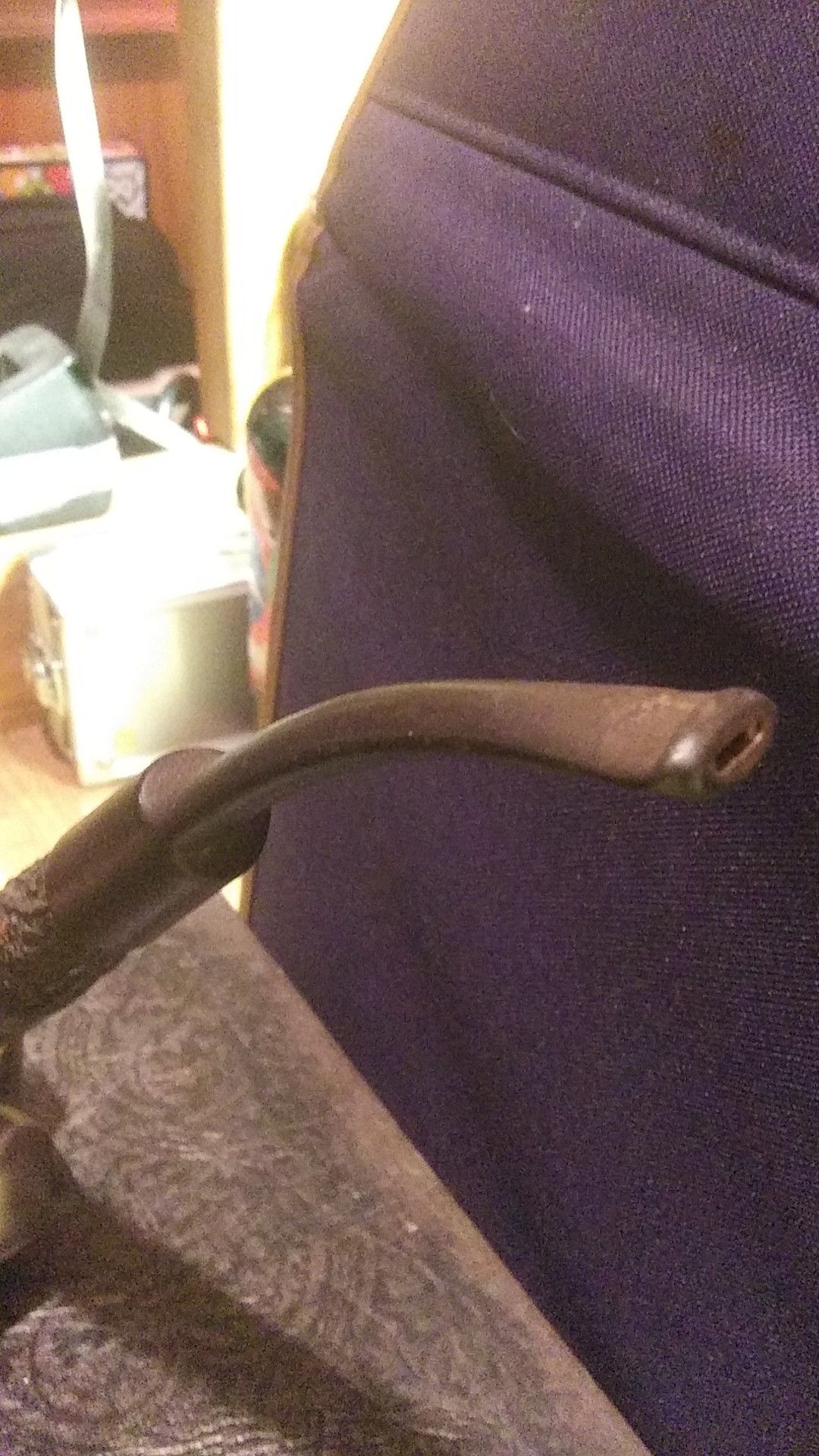 Vintage looking smokers pipe with holder