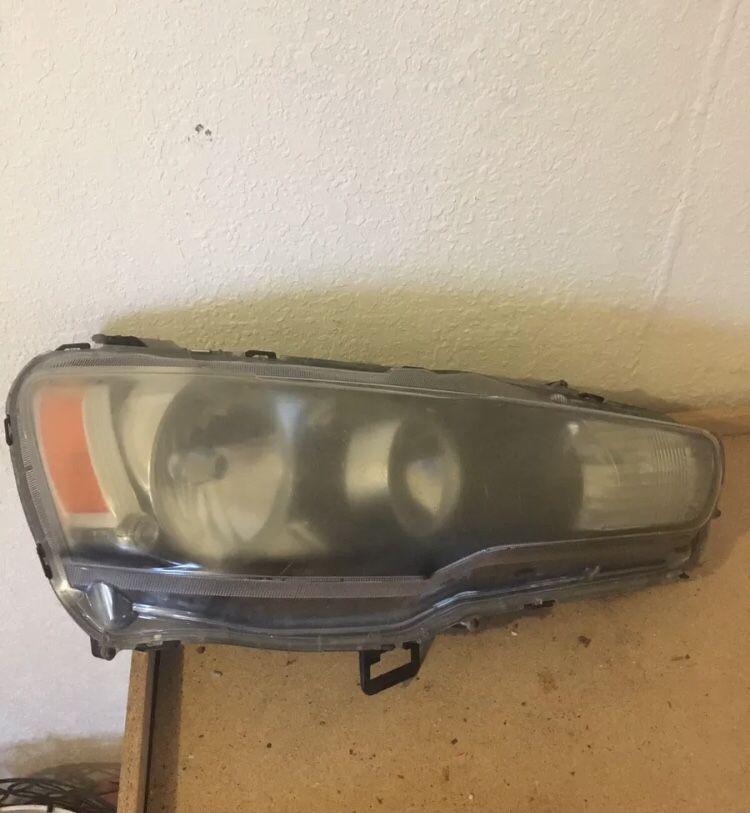 2008-2017 Mitsubishi Lancer EVO Headlights Headlamps Halogen Pair Set