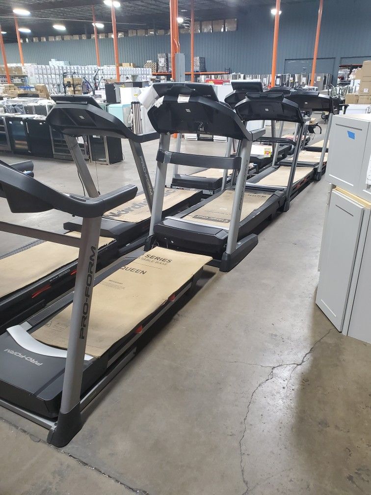 ProForm/NordicTrack treadmills starting at $439-$1279 ⚡💪