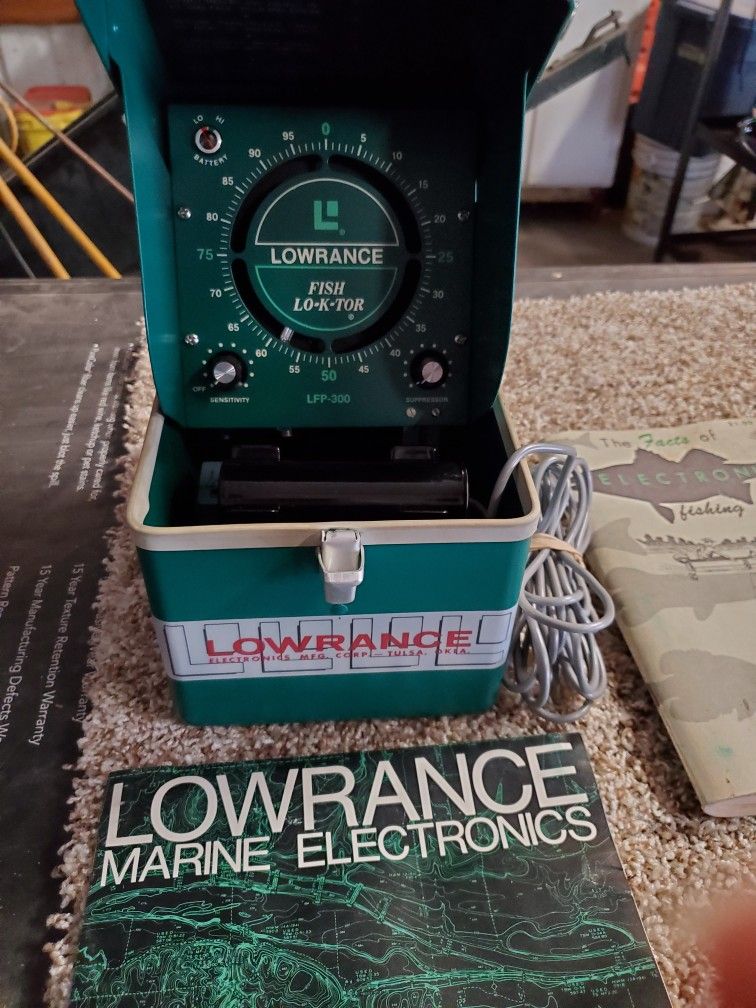Antique Lowarnce Fish Finder