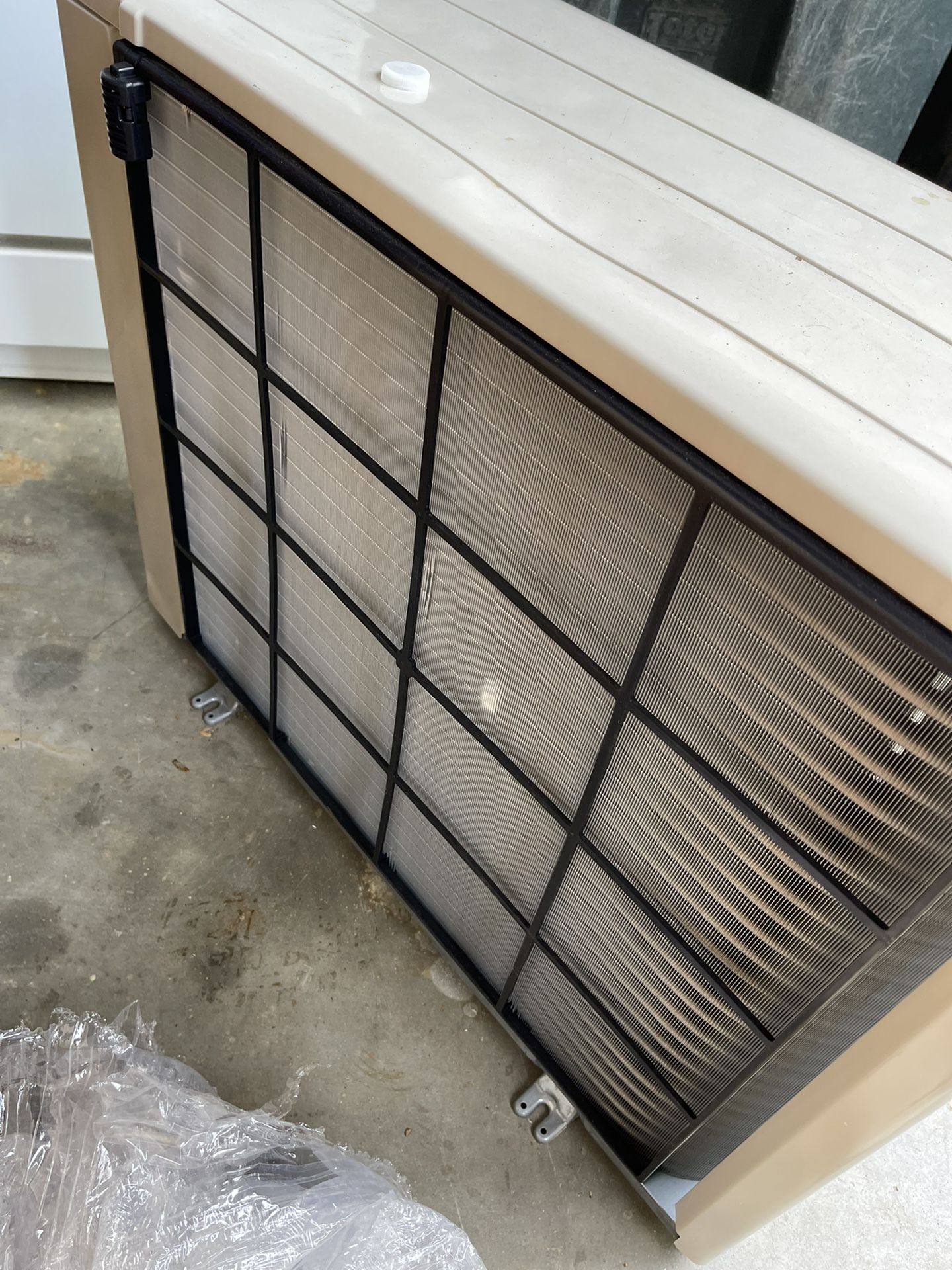 Brand New Mitsubisi Ductless Split Condenser 1 1/2 Ton Straight AC