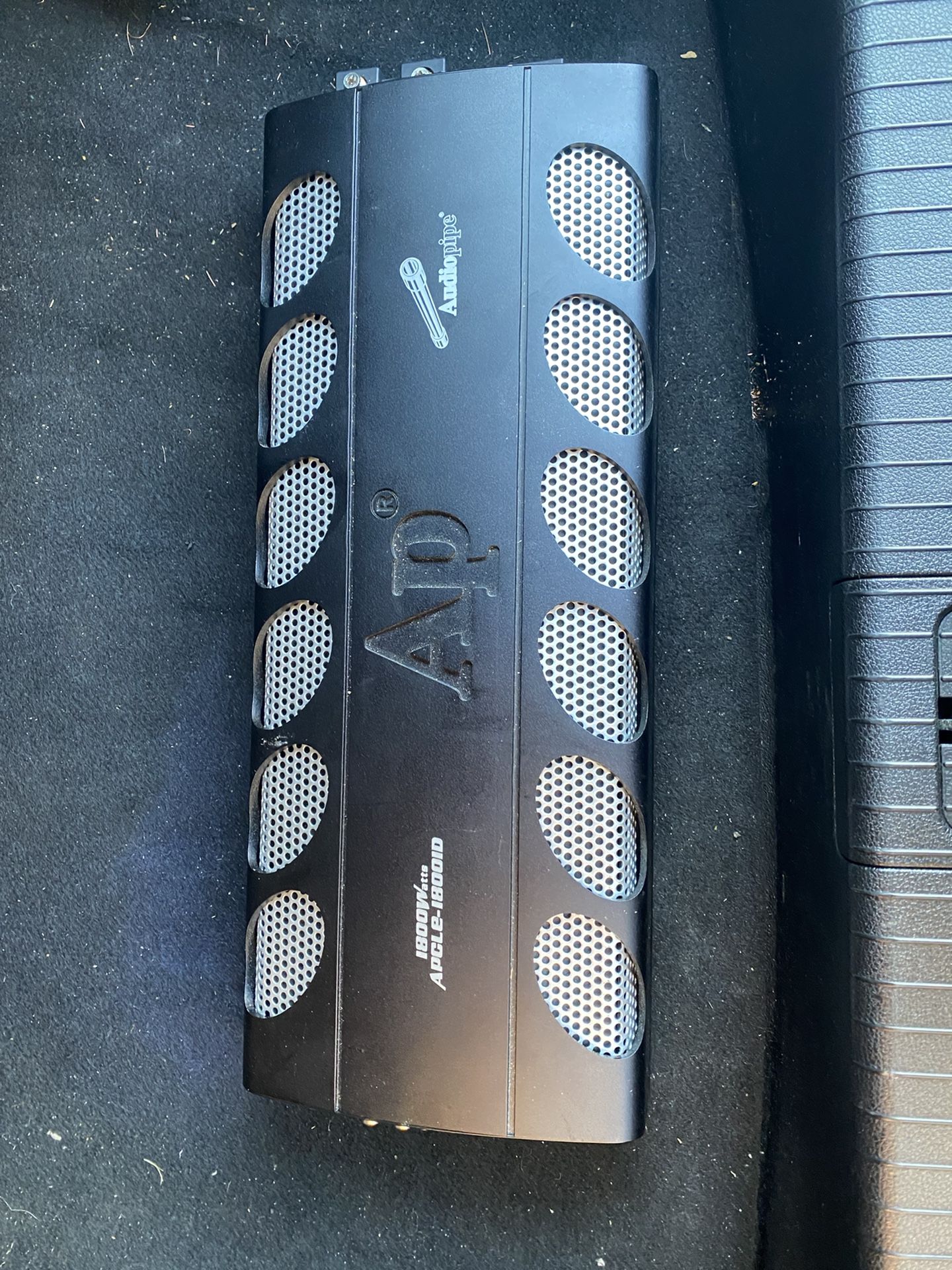 Audipipe 1800w