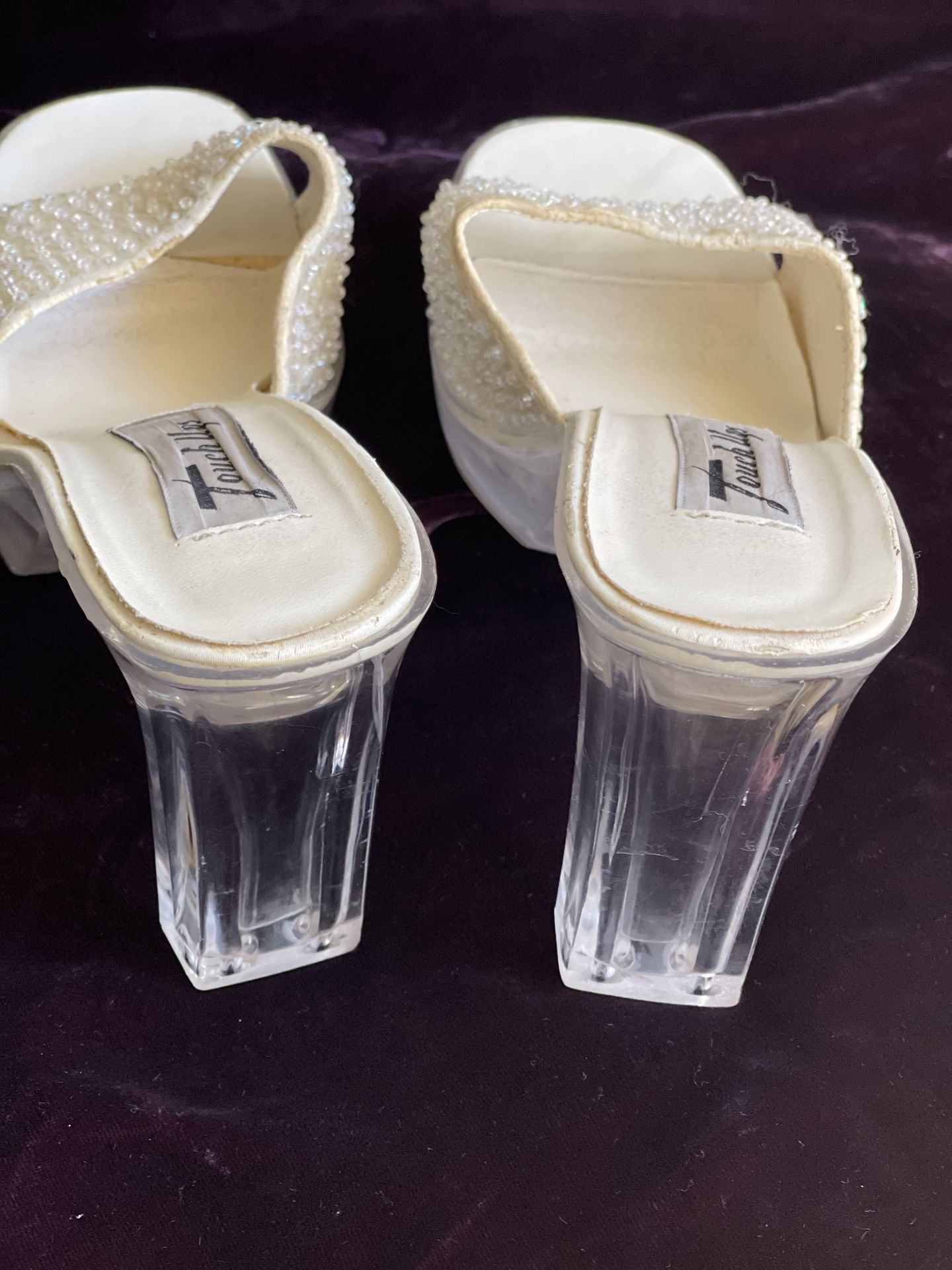 Size 7 1990s Pink Iridescent Sequins Clear Heels