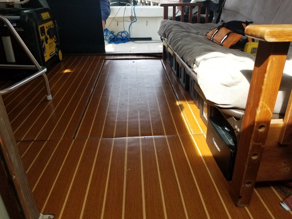 1977 Stamas Sportfisher Cabin Cruiser