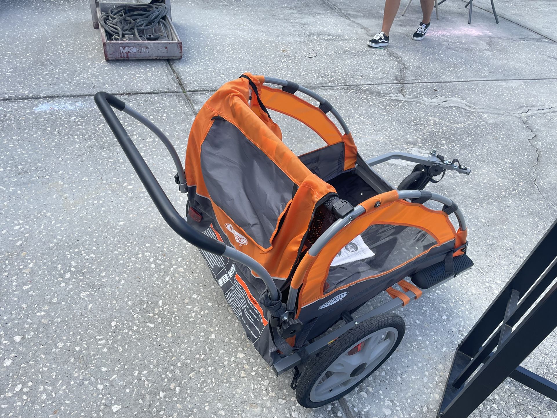 Instep Quick-N-EZ Double Tow Behind Bike Trailer