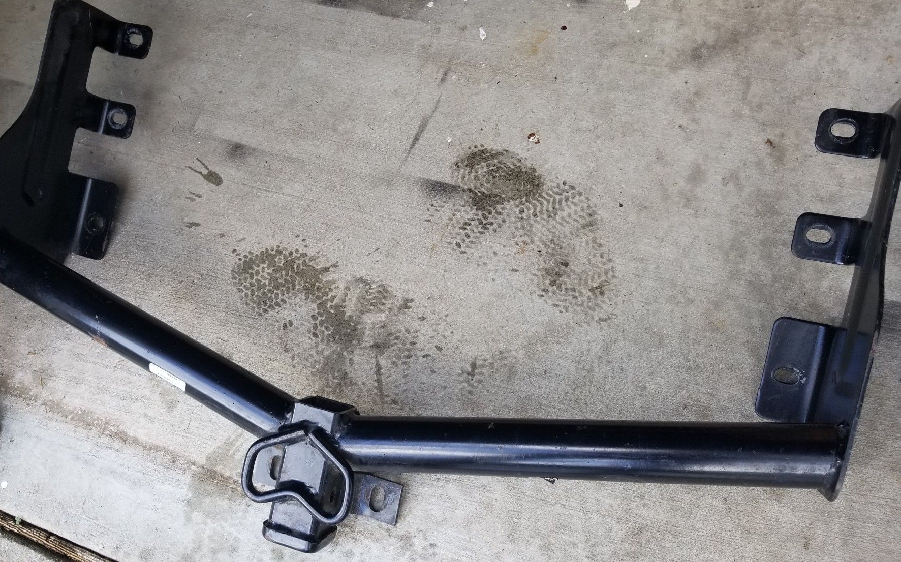 Trailer hitch mount