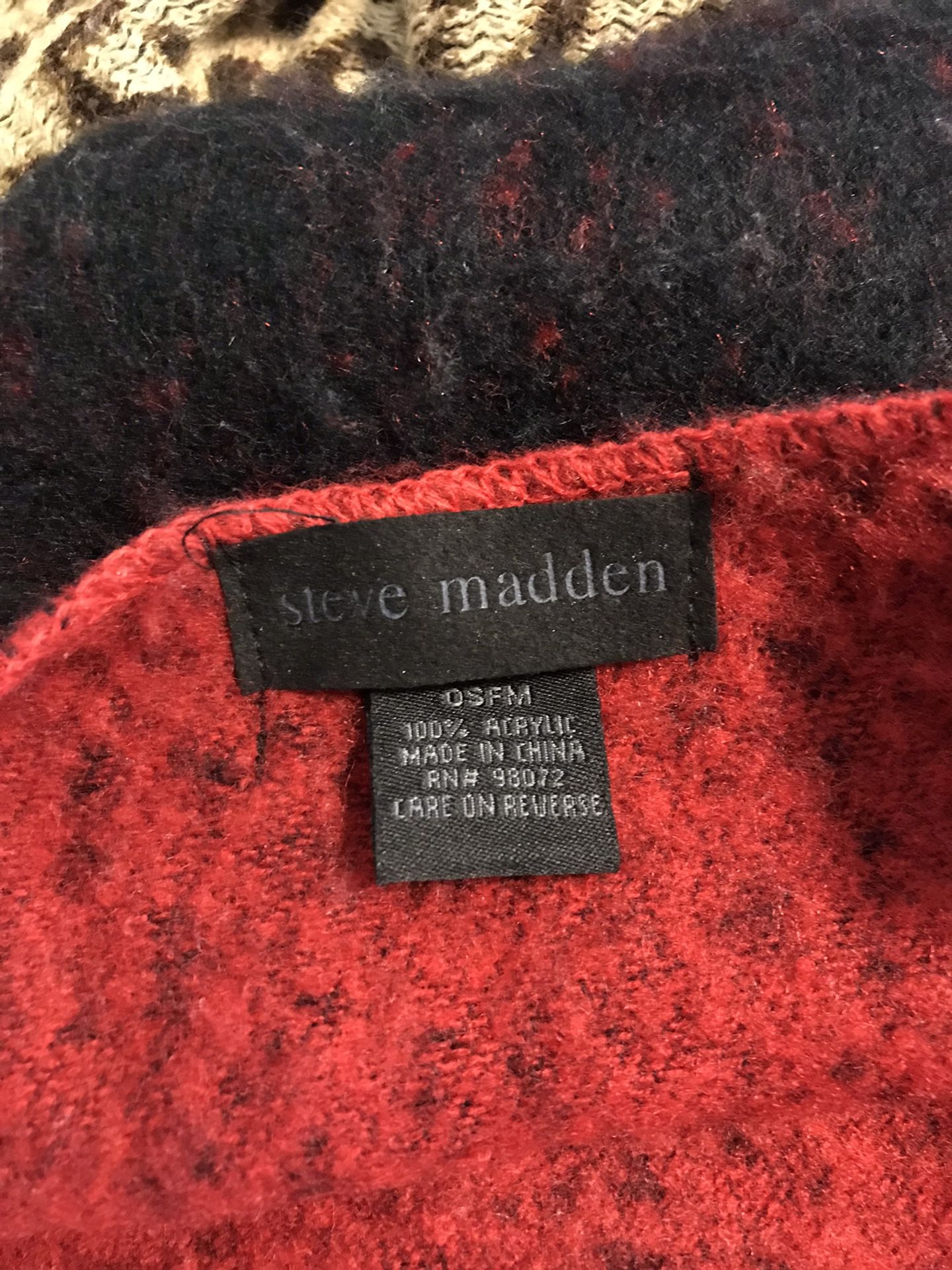 Steve Madden Poncho/shawl/ Red/black 