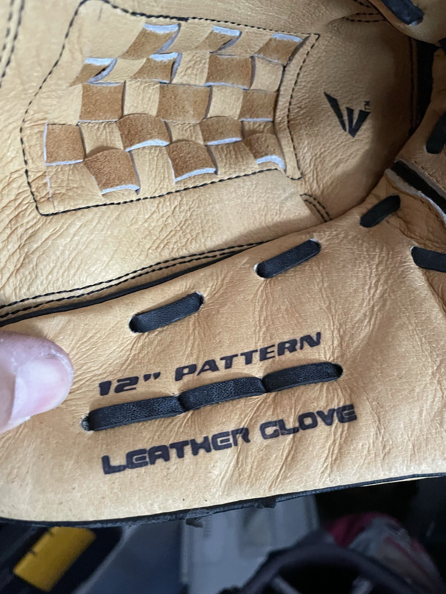 Baseball glove Easton 12 inches
