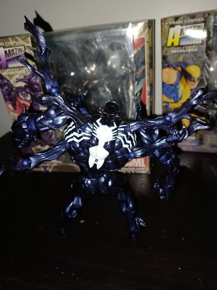Revoltech Venom Original