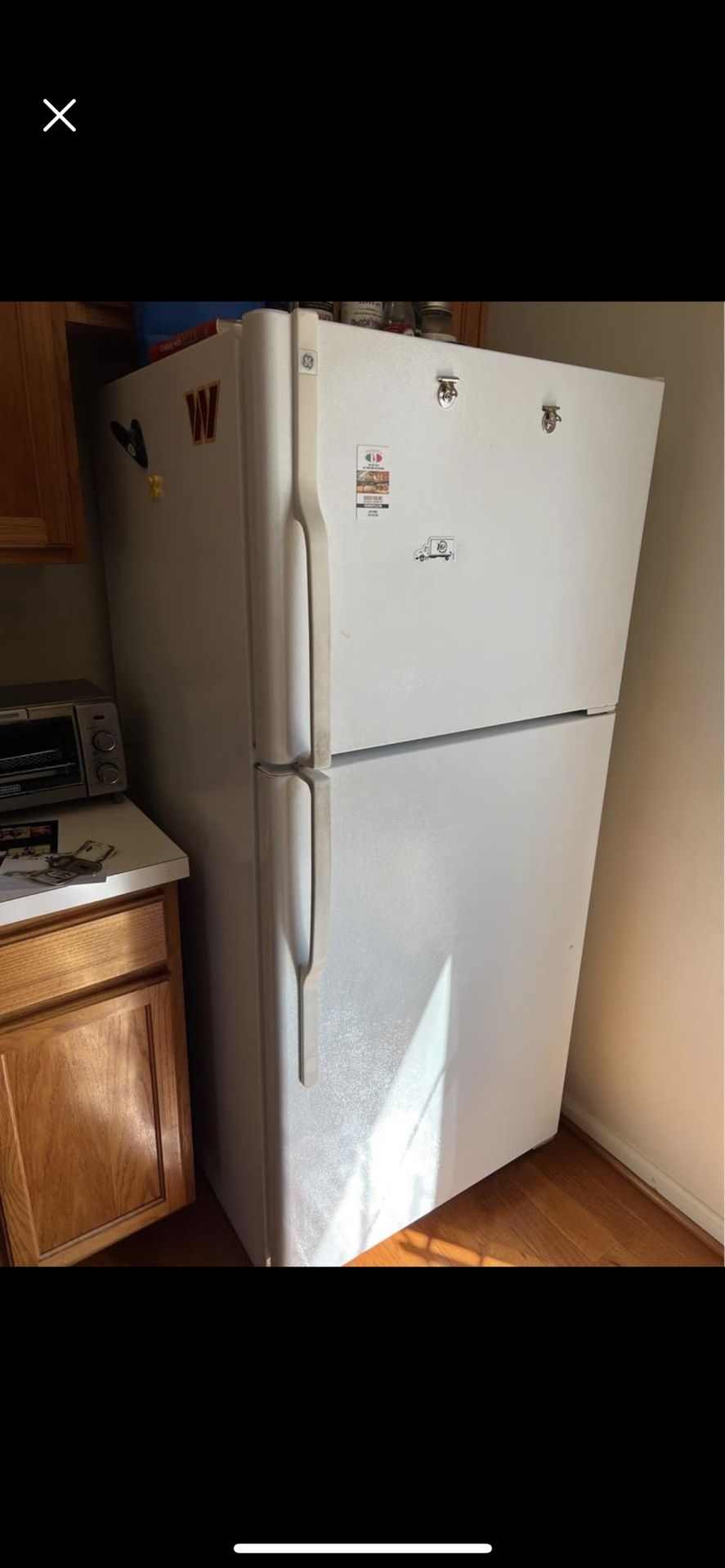 GE Refrigerator White MUST GO TODAY 8/12