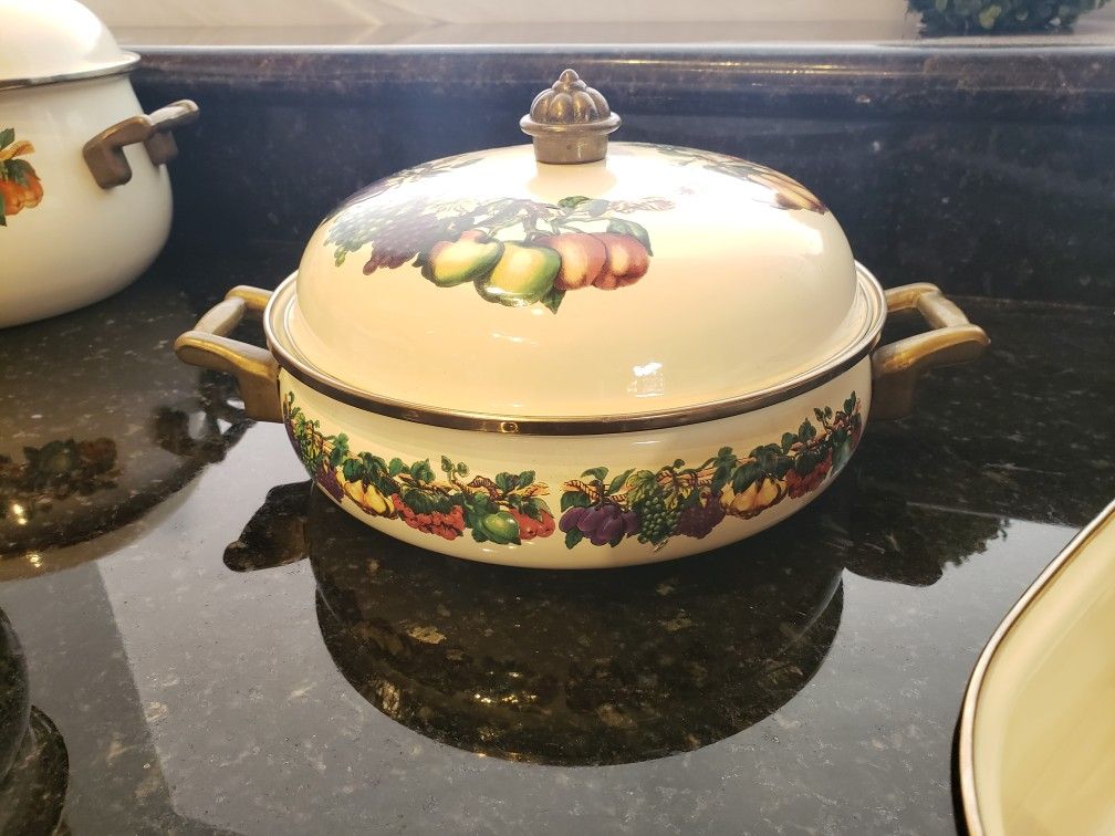 Vitroceramic cookware set