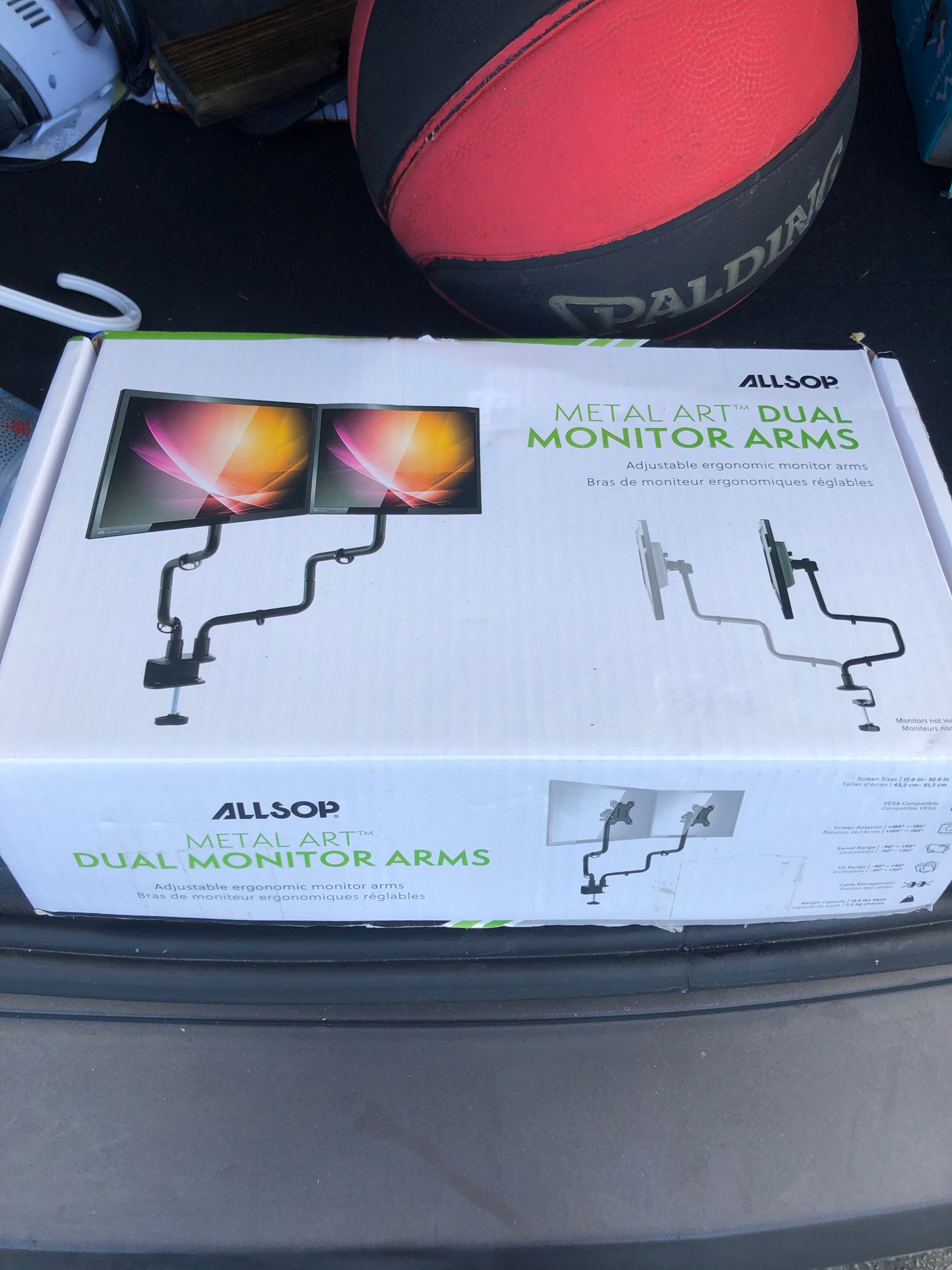 Dual monitor arms