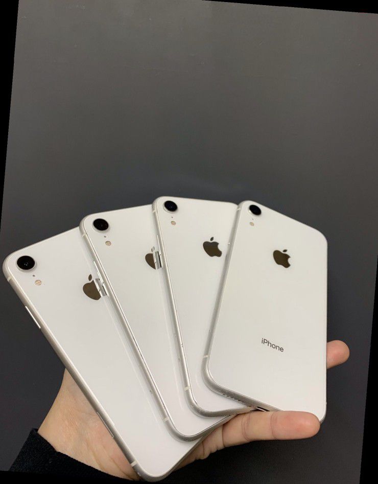 iPhone XR 64gb All Carrier Available
