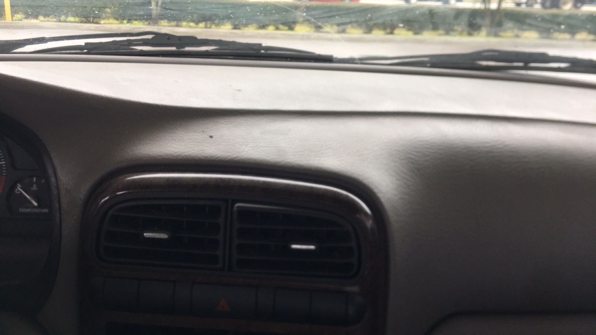 I have a 2001 Saturn it’s a great running car i have the tittle and I drive it every day to work well I can say at least I used you I recently bought
