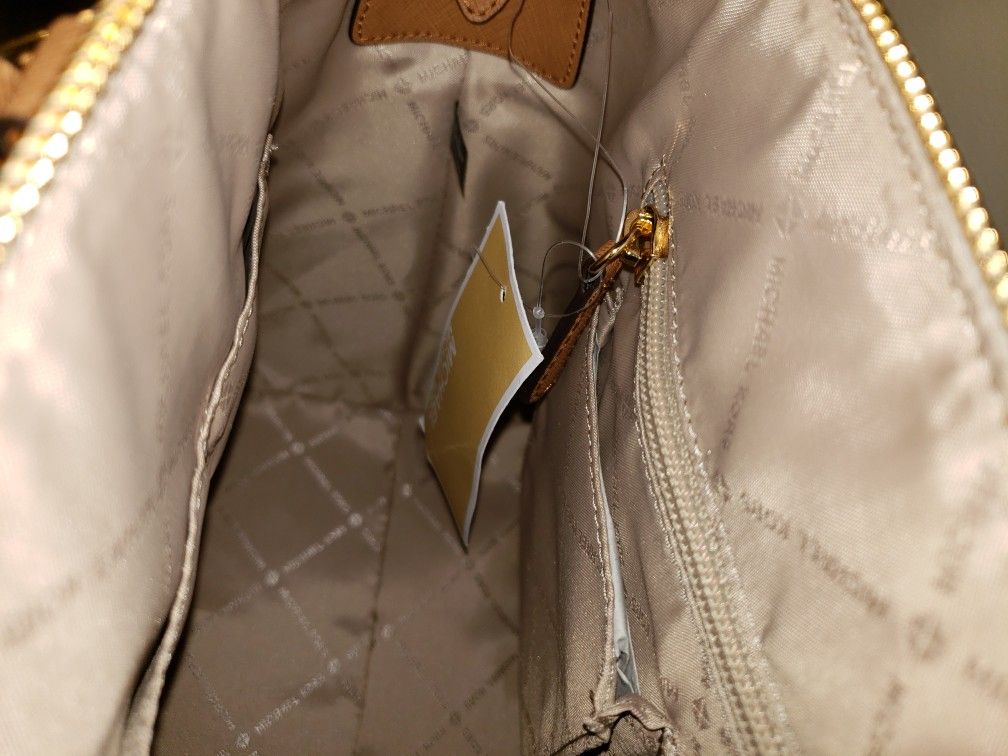 Michael Kors Ciara Large Satchel Handbag/Shoulderbag