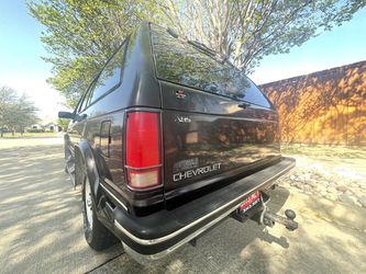 1994 Chevrolet S-10 Blazer Thumbnail