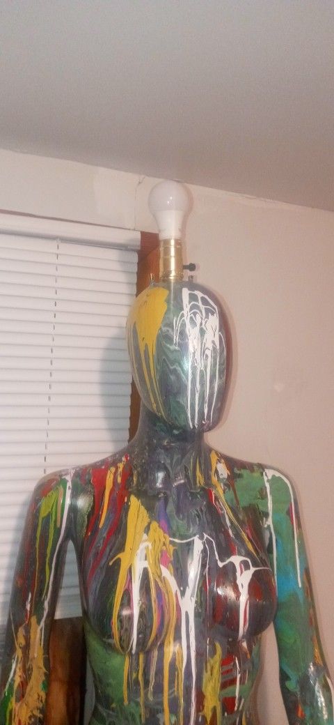 Mannequin Lamp