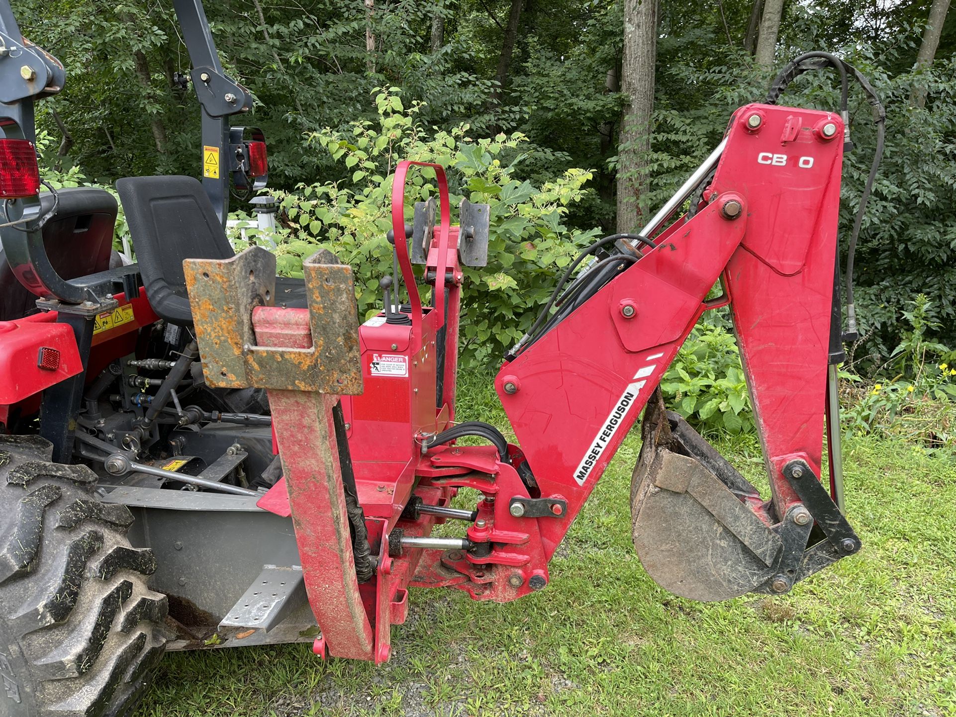 Tractor /backhoe