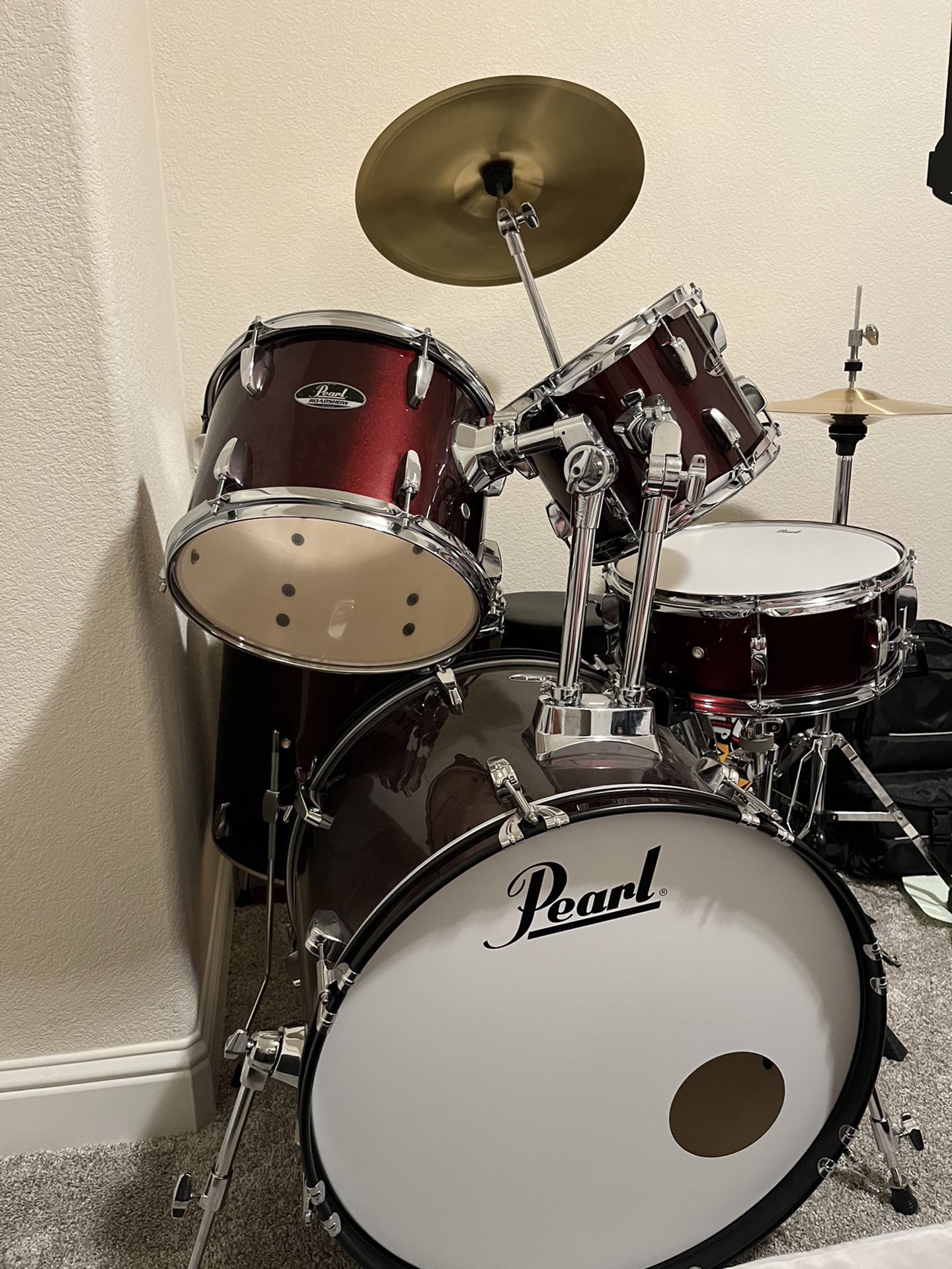 Pearl 5 Piece Drum Set