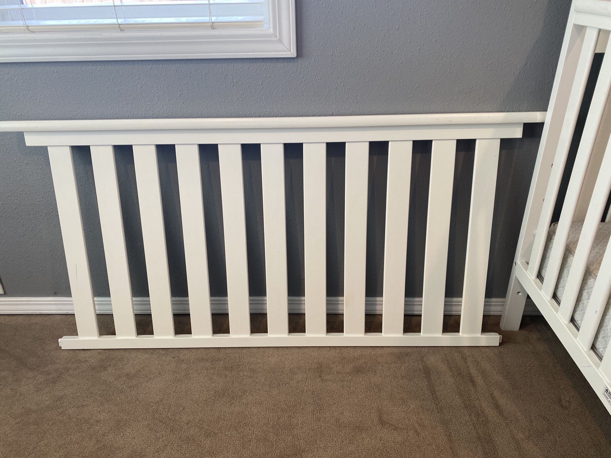 White Baby Crib &/or 4 in 1 Toddler Bed