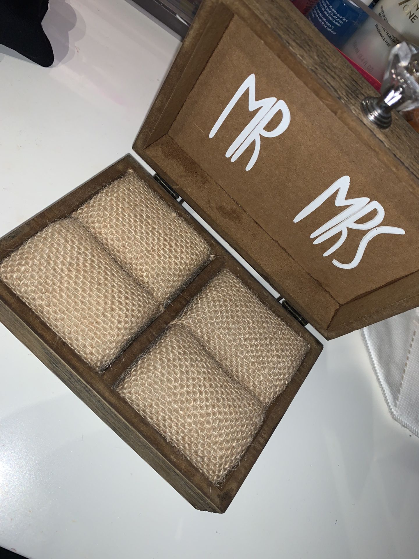 RING HOLDER 🤍
