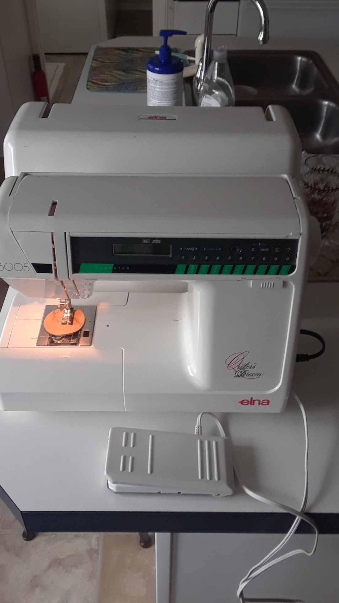 Elna 6005 Quilters Dream Computerized Sewing Machine XLNT for Sale in