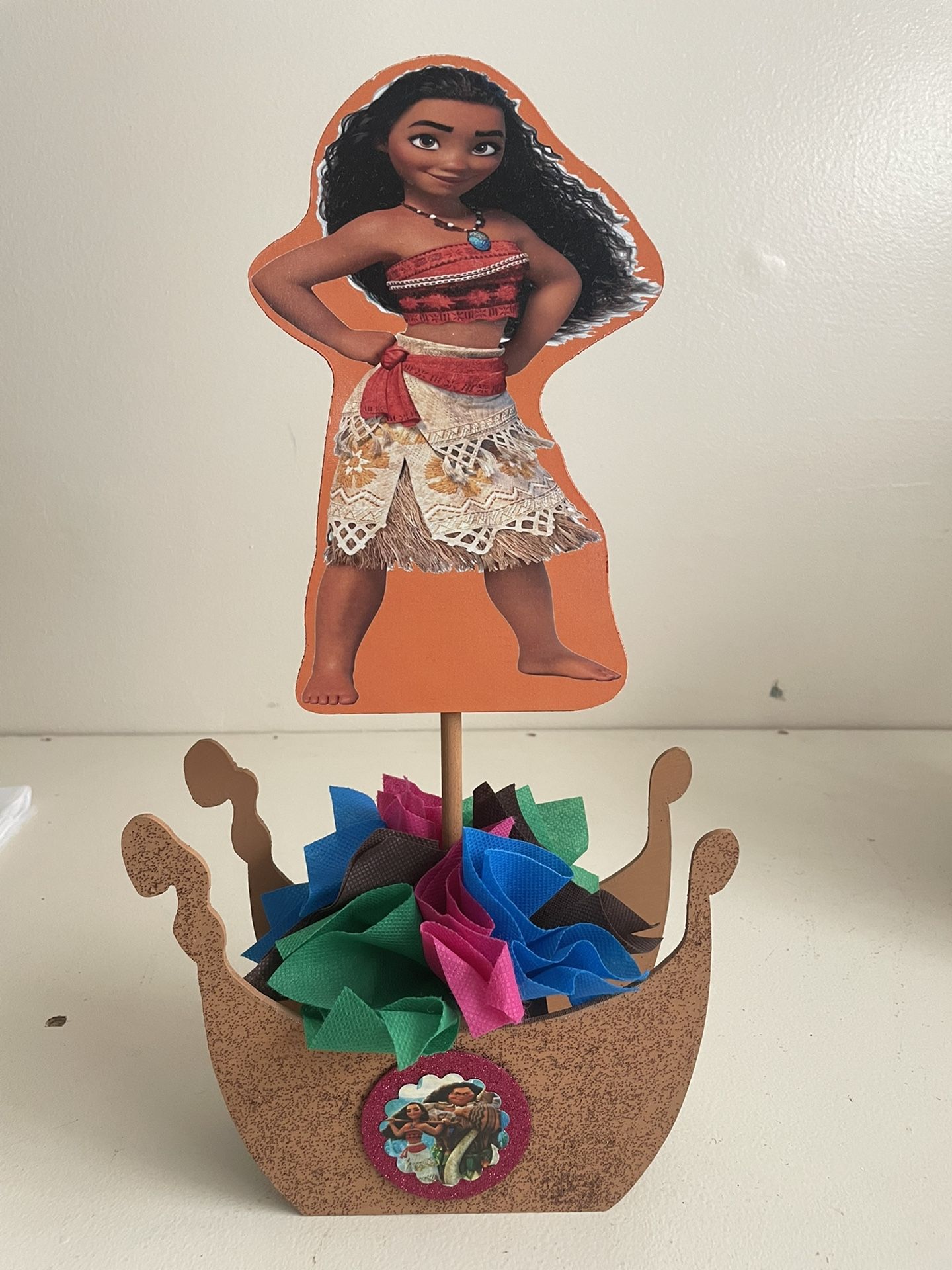 Moana party decor with oficial Moana Disney costum