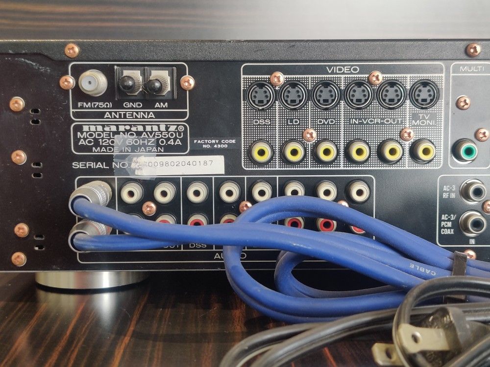 Marantz AV550 Pre Amplifier Tuner