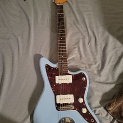 Squier Classic Vibe Jazzmaster. Like New Condition Thumbnail