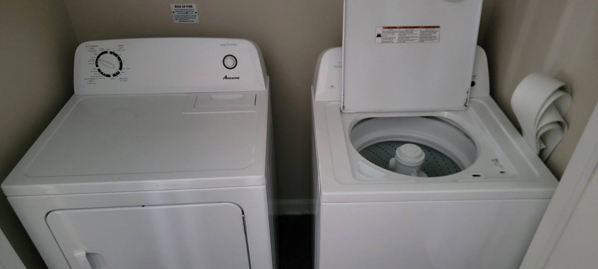 Washer Dryer $650. Electric,  Excellent Condition. 1yr Used.