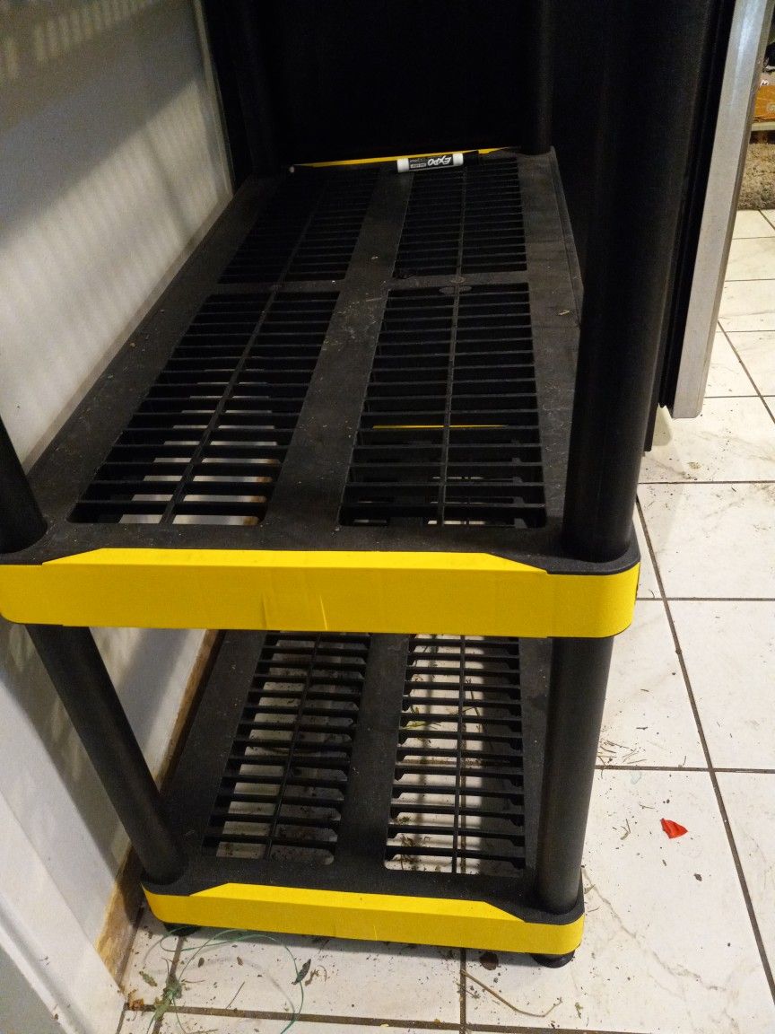 Black Decker Stackavle Storage Shelves For Garage