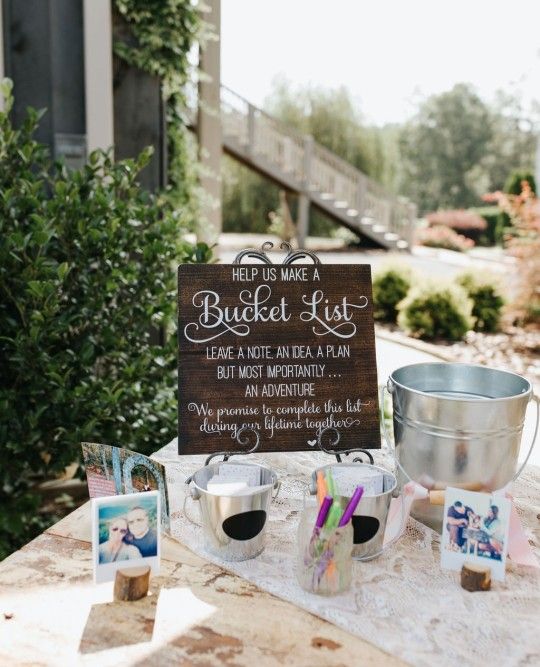 Wedding Bucket List Sign & Tin Buckets