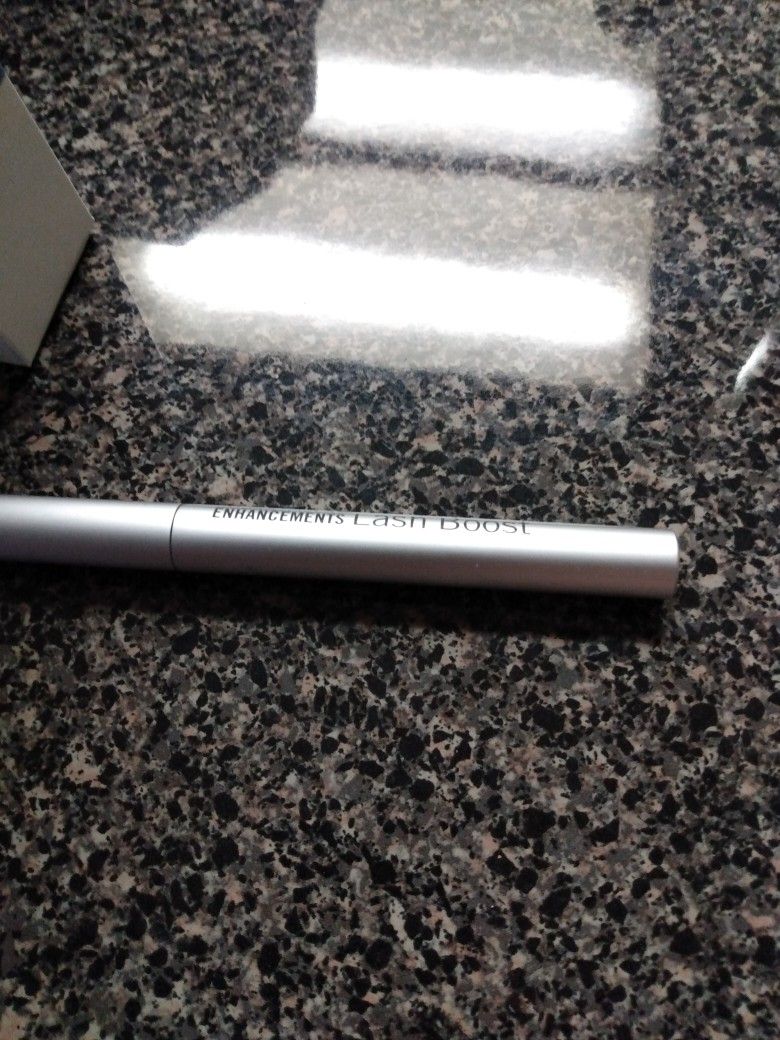Rodan And Fields lash Boost
