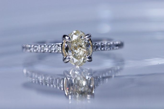 14K WG 1.02CT Natural FANCY INTENSE YELLOW Oval cut Diamond engagement ring Appraised $6400