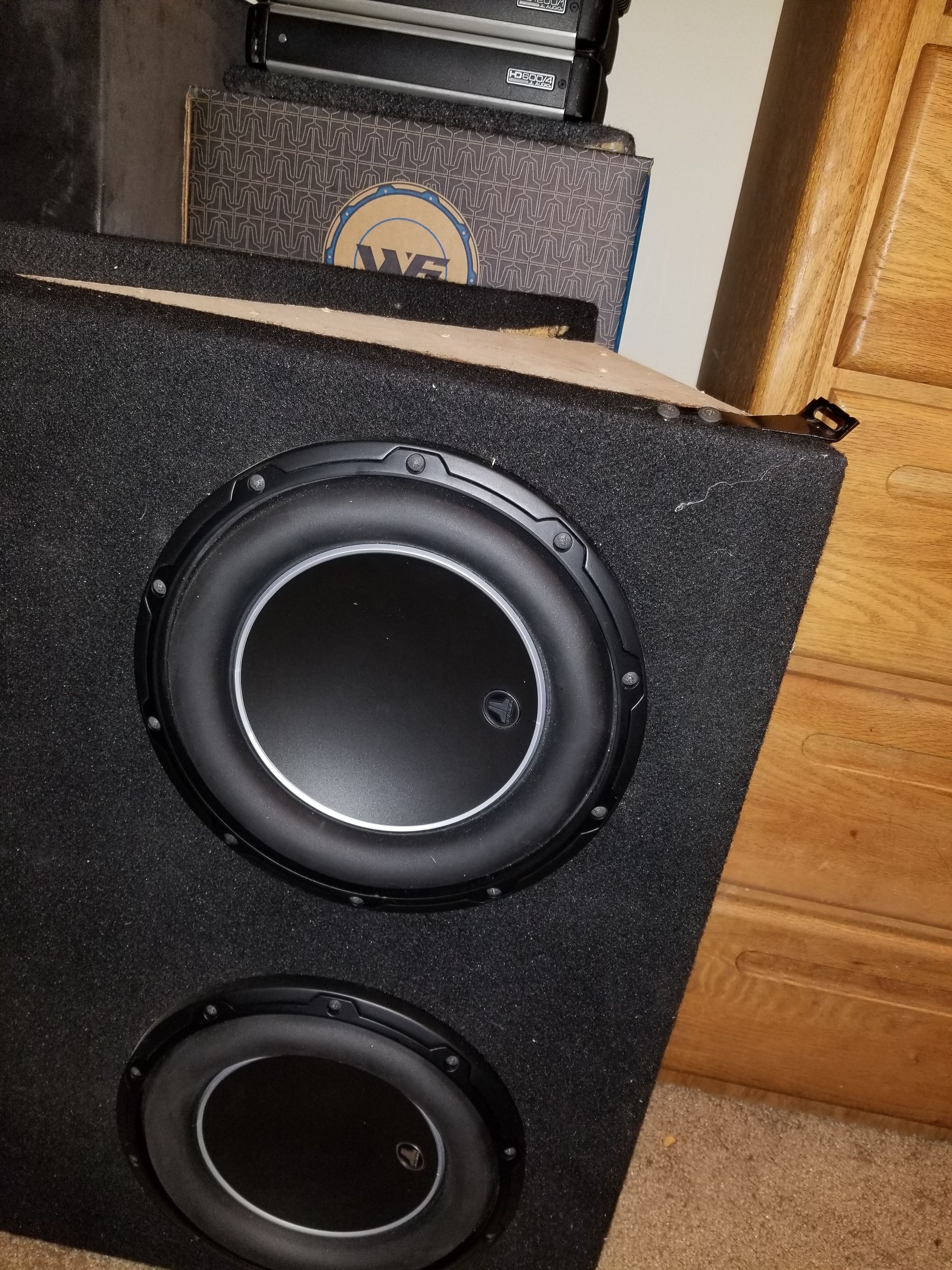 2 Jl Audio 10w6v3 In A Custom Space Efficient Sealed Box For Sale In Puyallup Wa Offerup