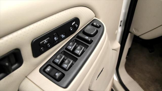 2004 Cadillac Escalade