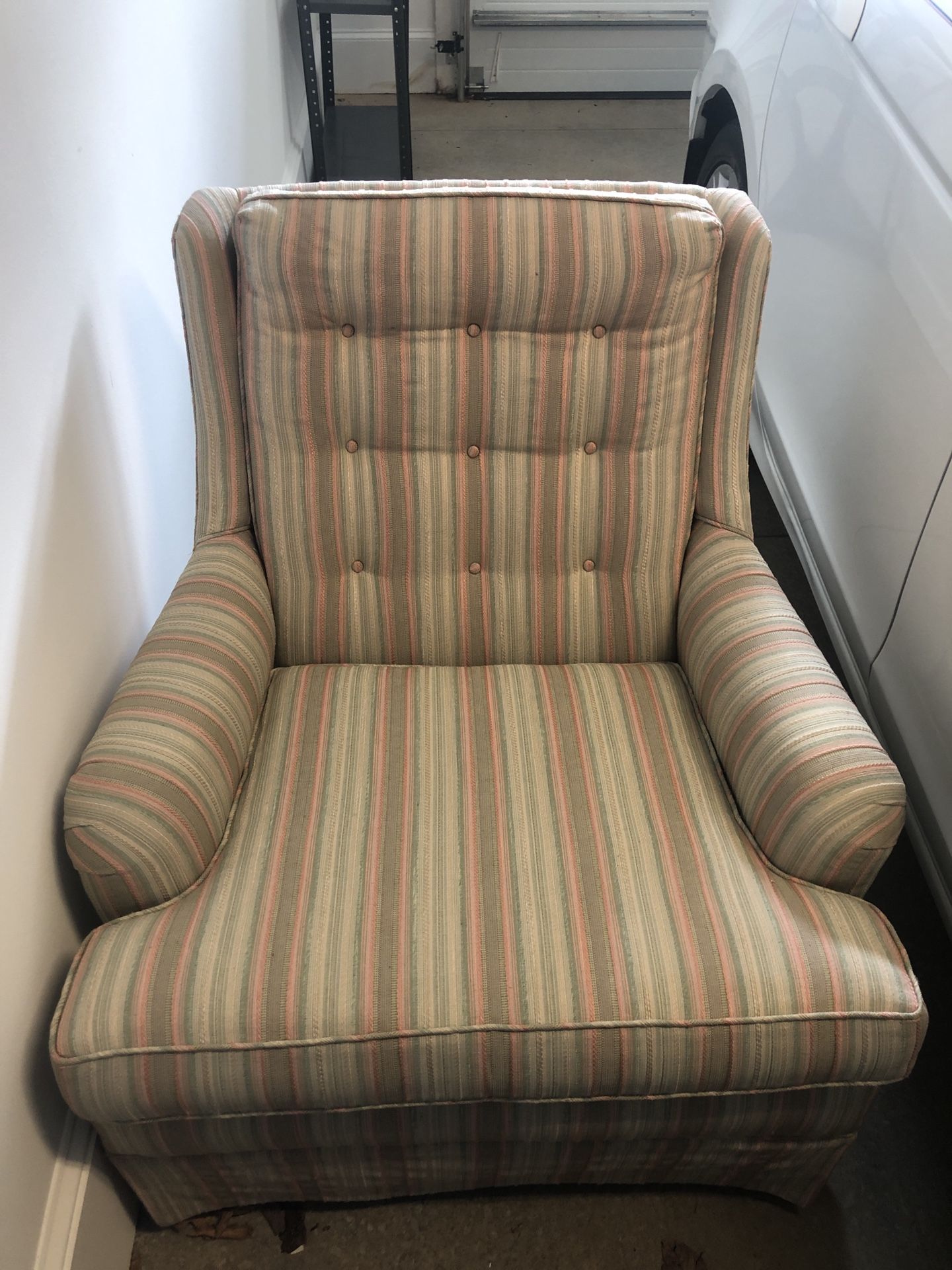 Two Accent chairs High quality