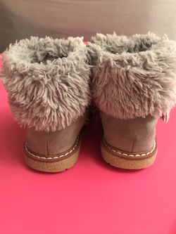 Baby girls boots Size 7 T Thumbnail