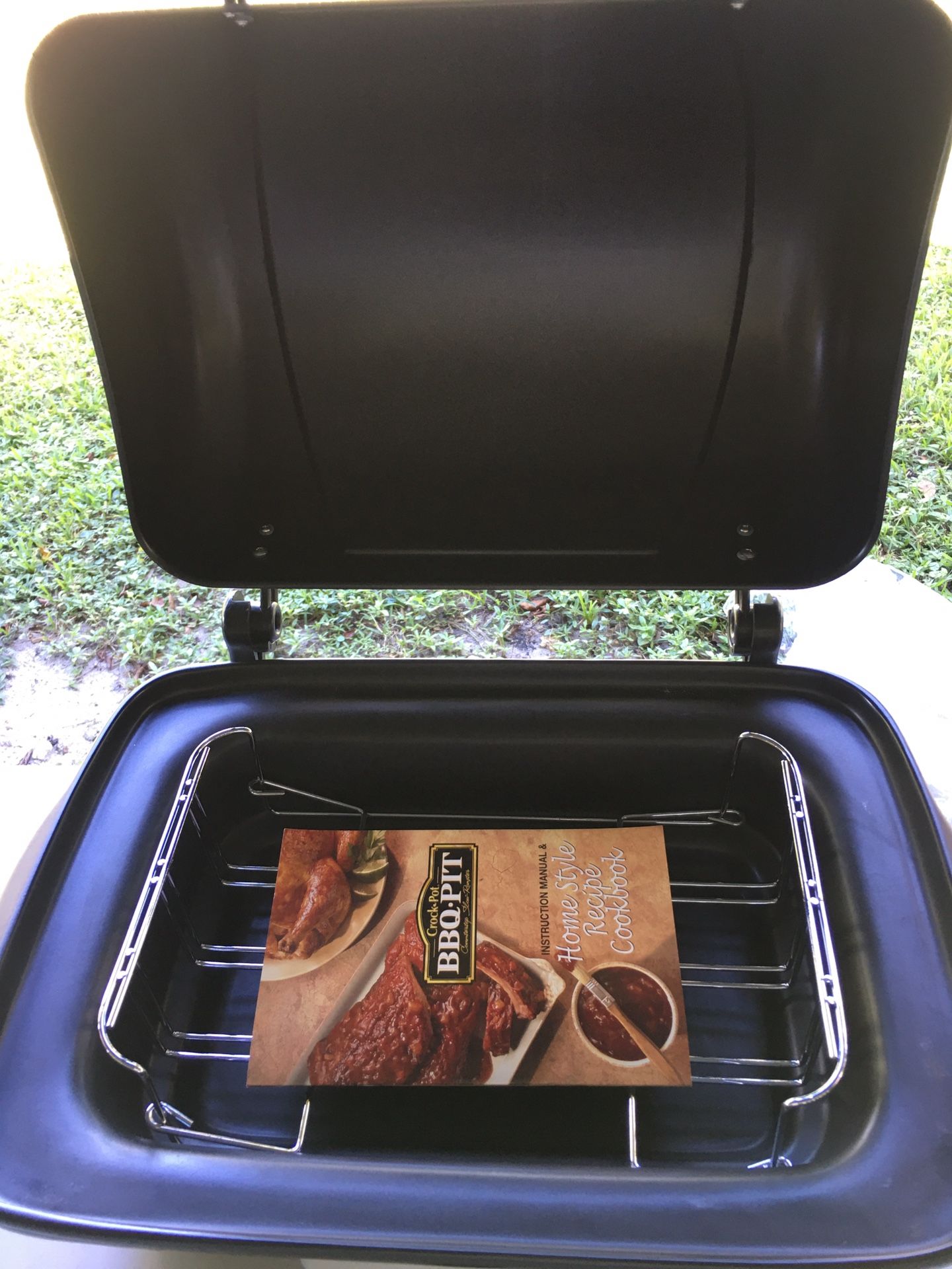 New Betty Crocker Slow Cooker BBQ Pit - Briskets, Ribs, Chicken