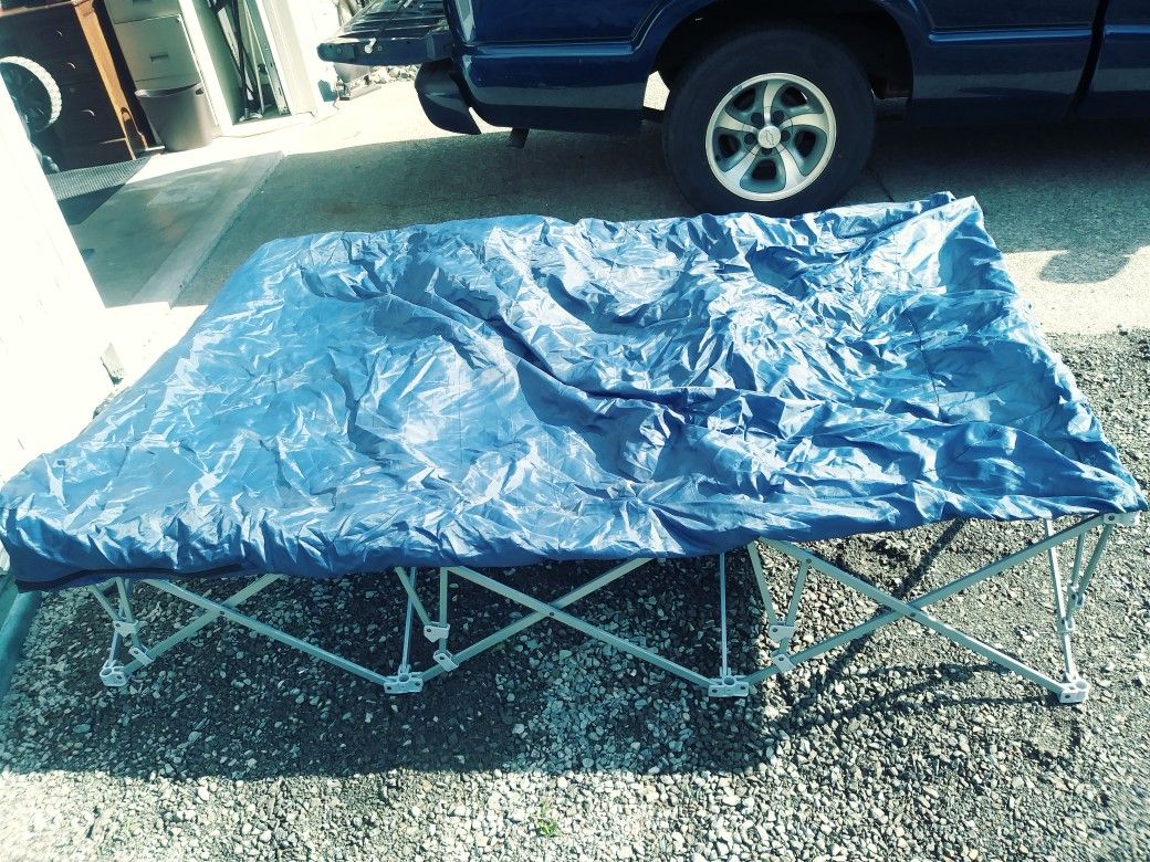 Frame Riser For Full Blowup Mattress