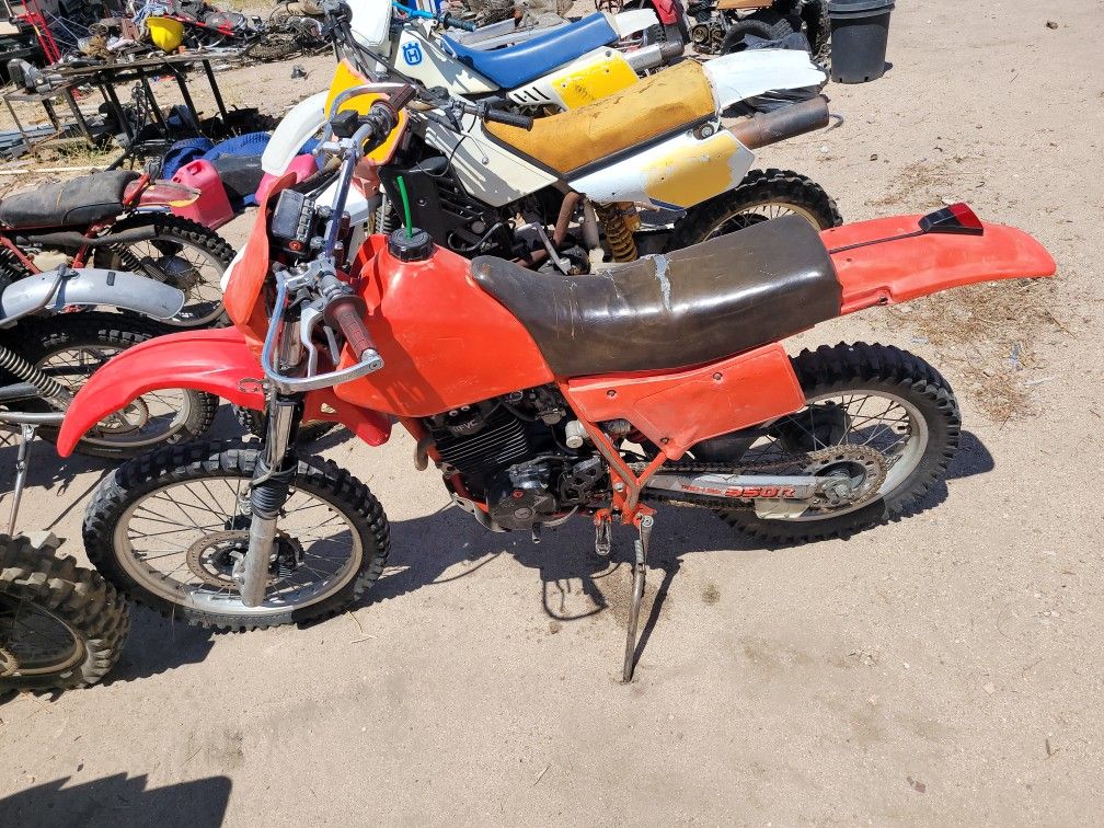 Vintage Dirtbikes Motorcycles, Honda Yamaha Suzuki Kawasaki Husqvarna Maico Bultaco Ossa Cz Penton Parts