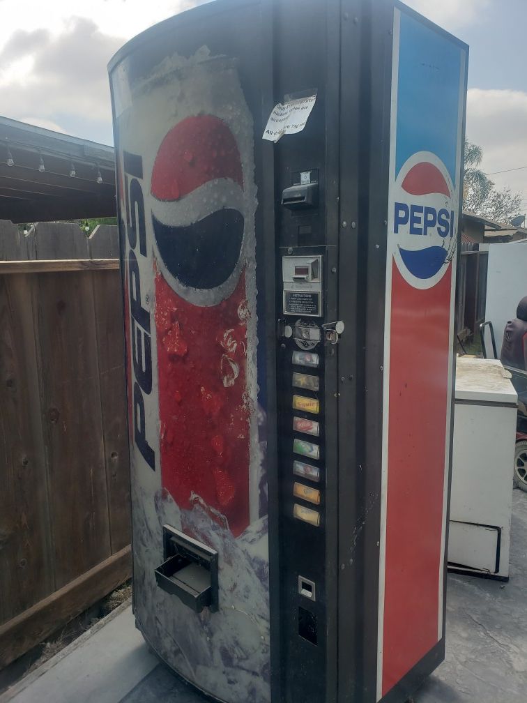Pepsi Vending machine for Sale in Atwater, CA OfferUp