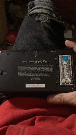 Nintendo DSI XL Thumbnail