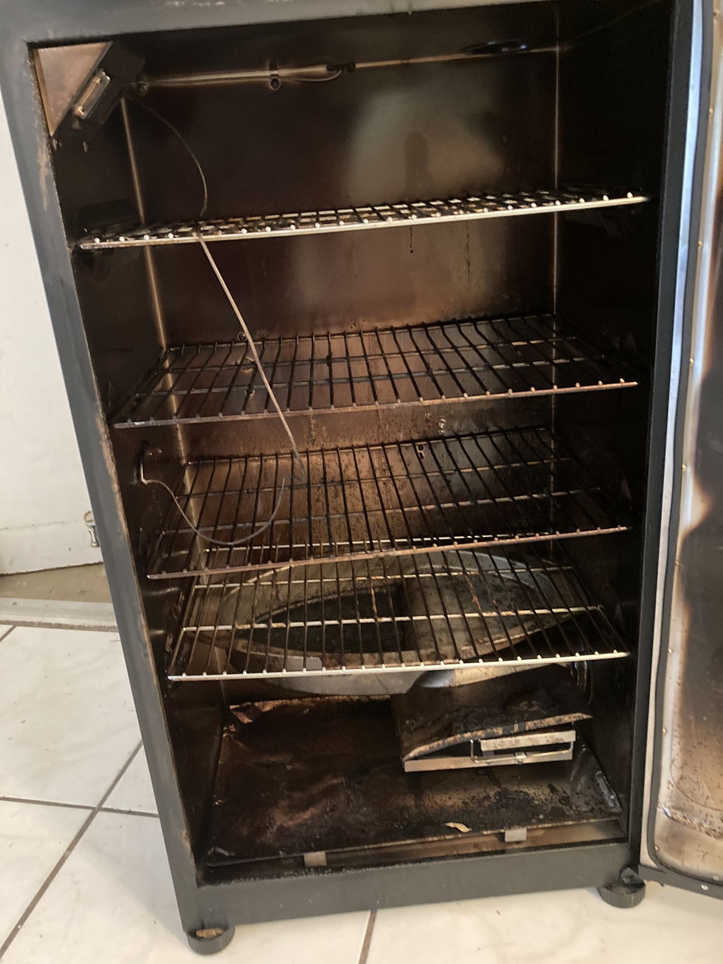 Masterbuilt Electric Smoker