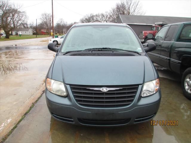 2007 Chrysler Town & Country SWB