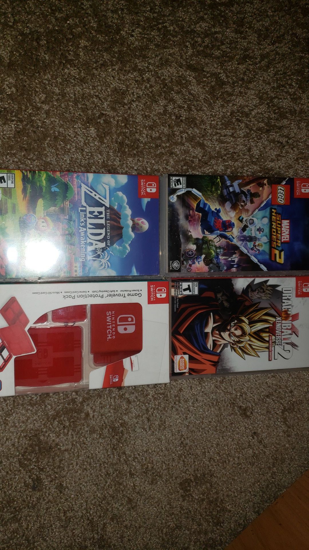 Nintendo switch games and brand new protection pack. Used Nintendo brand carrying case in good condition.