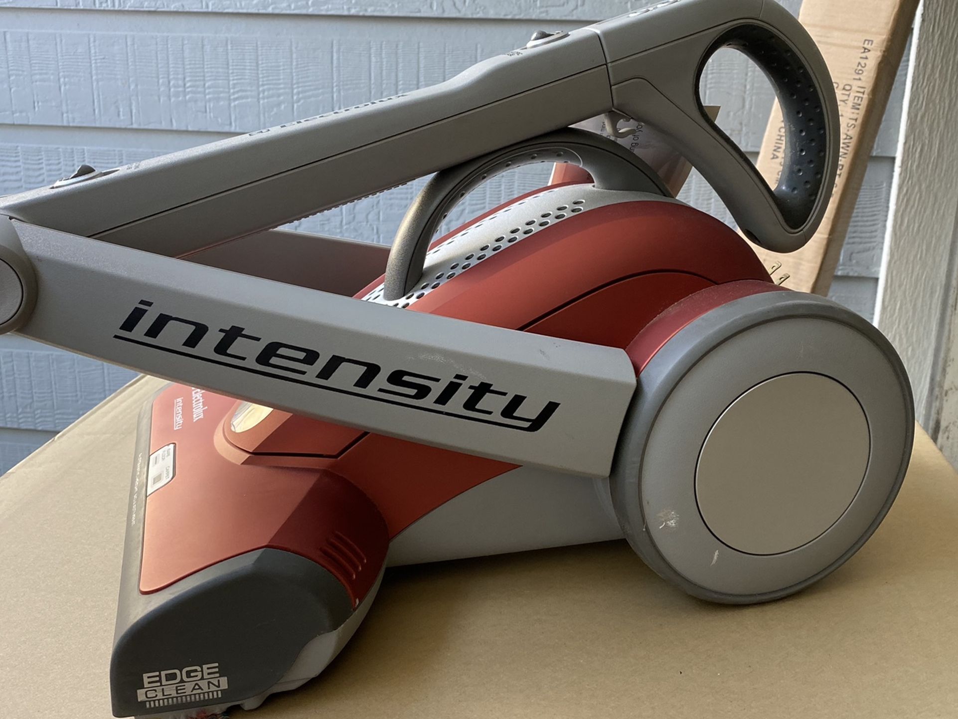 Electrolux Intensity Vacuum